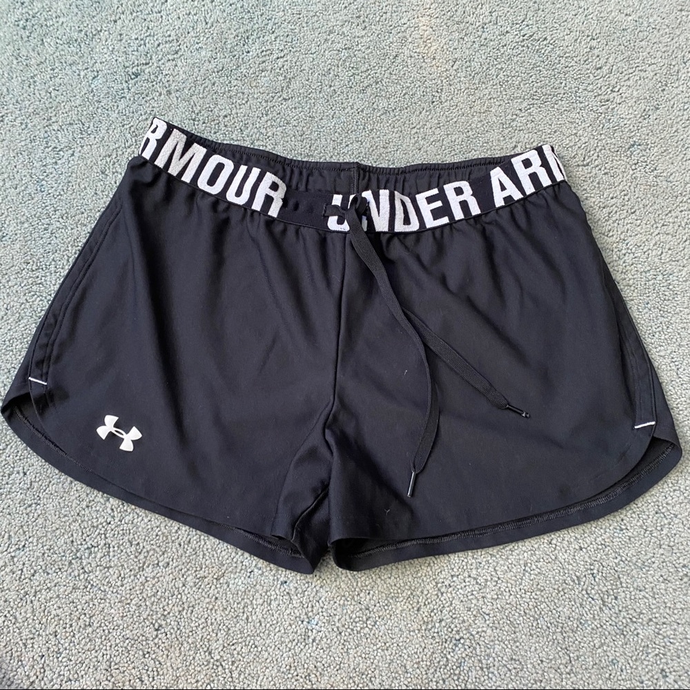 Under Armour black shorts